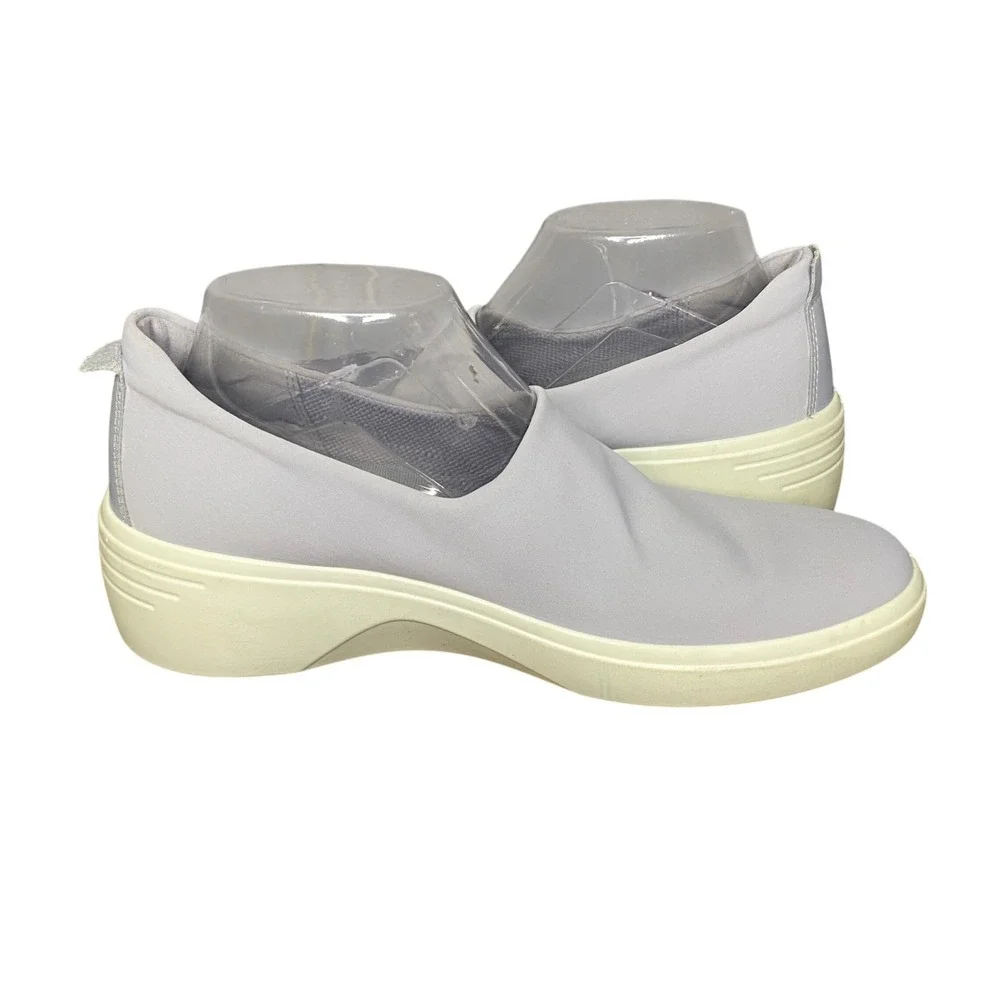 ECCO Danish Design Lavender Slip On Platform Sneakers Periwinkle Blue EU 39 US 8